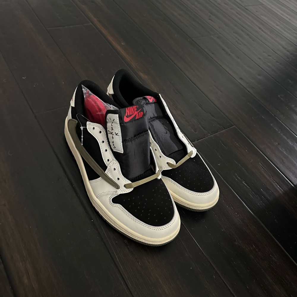 Jordan 1 Retro Low OG SP